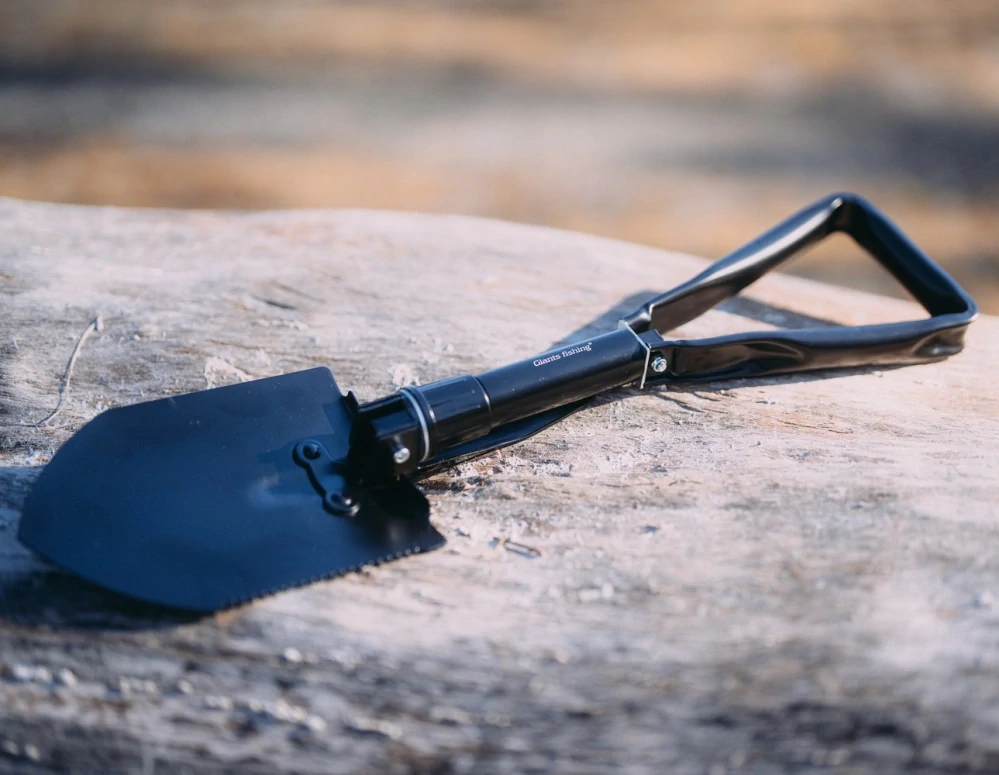 Giants fishing Skladacia lopatka Camping Shovel